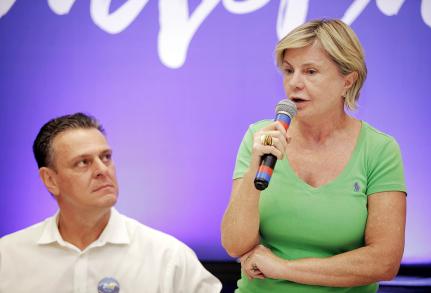 Fávaro é exonerado e volta ao Senado para impedir voto de Buzetti na CPMI do INSS