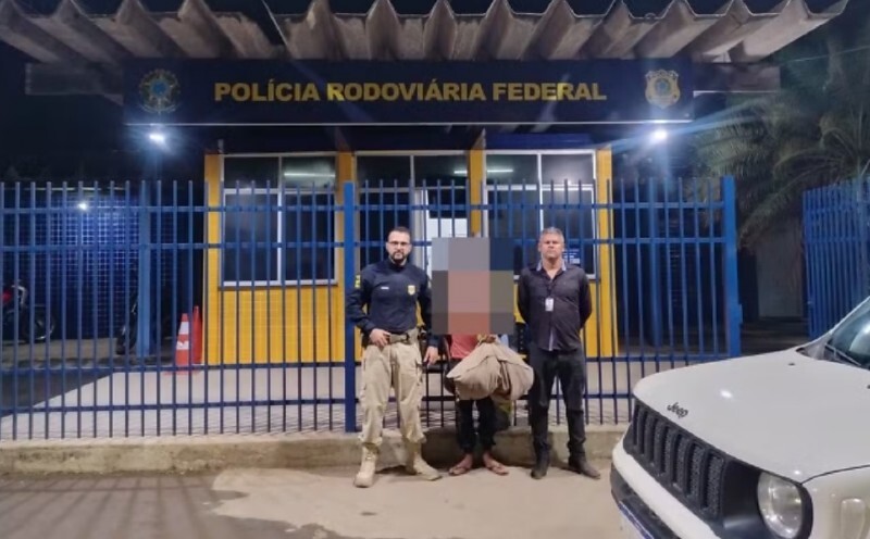 Adolescente da Bahia pega carro escondido para encontrar garota de Mato Grosso que conheceu no Roblox