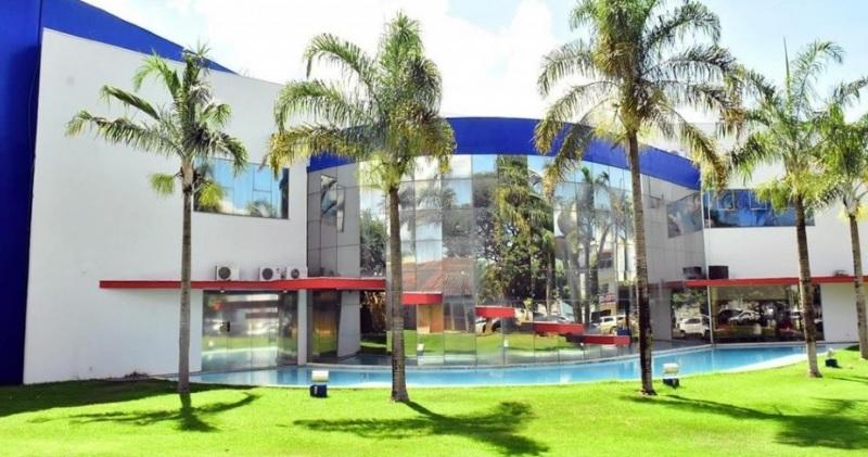 Prefeitura de Sorriso compra R$ 1,6 milhão em livros infantis sem licitação de única autora de Sinop