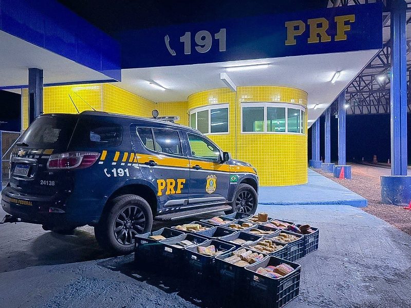 Em menos de 24 horas, PRF apreende 280kg de drogas na BR-364