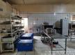 Vigilância Sanitária interdita empresa que fornece alimentos para hospitais em Cuiabá após encontrar pragas e esgoto a céu aberto