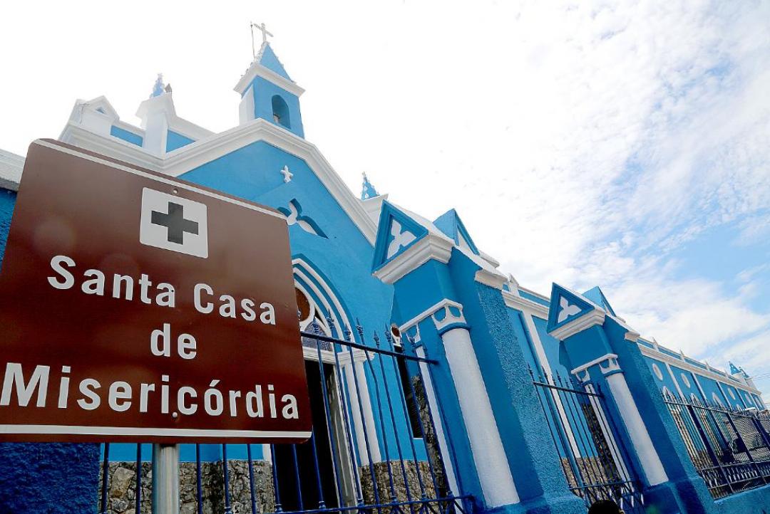 Governador anuncia solução para prédio da Santa Casa