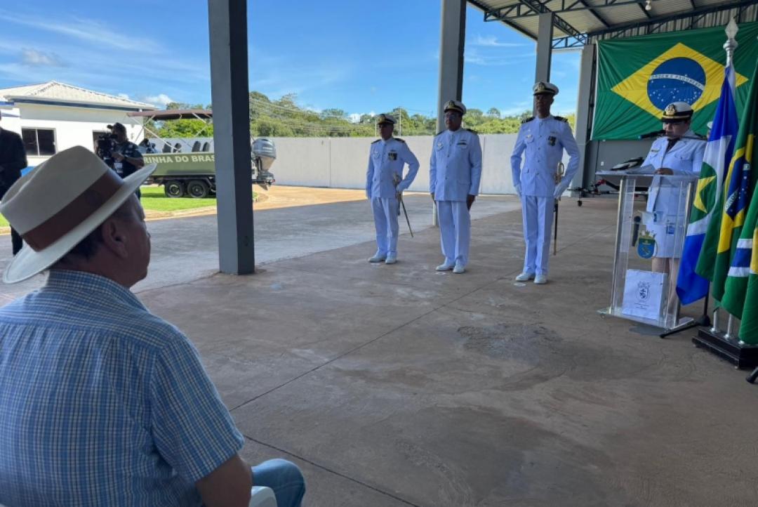 Prefeito e vice prestigiam troca de comando da Agência Fluvial de Sinop