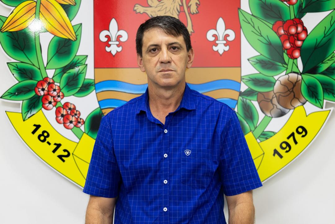 PREFEITO CHICO GAMBA NOMEIA NOVO SECRETÁRIO DE INFRAESTRUTURA E REFORÇA COMPROMISSO COM EFICIÊNCIA