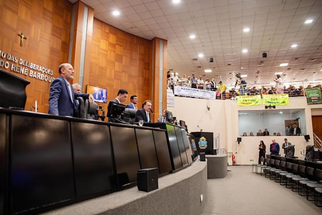 Deputados aprovam PEC que amplia atuação da Polícia Penal em MT