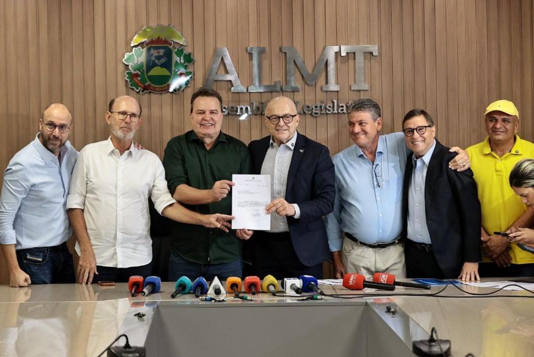 Governador entrega projeto de lei para diminuir custo do diesel e congelar Fethab até 2026