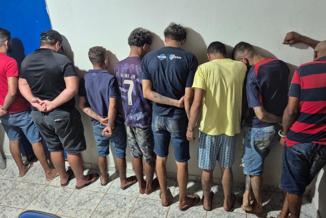 Operação da PM resulta em prisões, apreensão de arma e avanço em investigação de homicídio