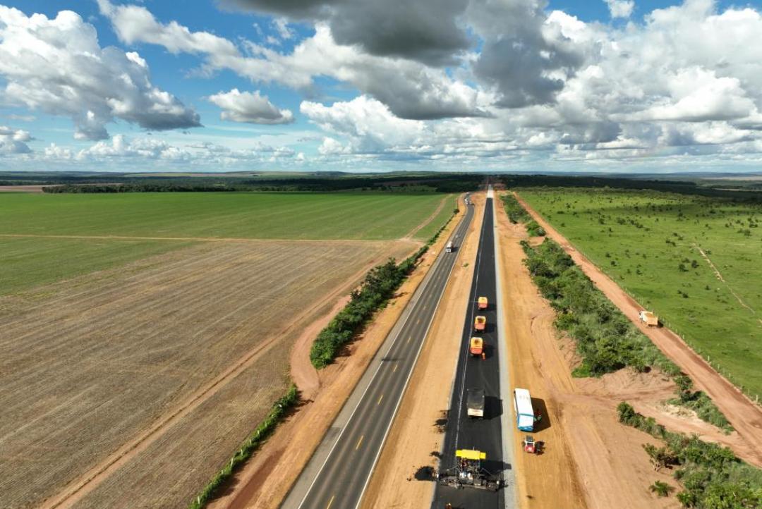 Duplicação da BR-163 avança com oito frentes de trabalho: 96 km estão em andamento