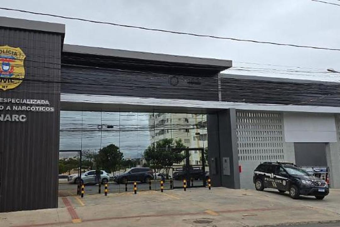 Servidora do gabinete de Janaina Riva é presa por tráfico; deputada demitiu