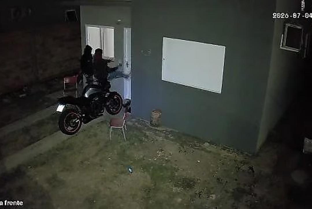 Bandido invade casa em Alta Floresta e é recebido a tiros por morador; veja vídeo 