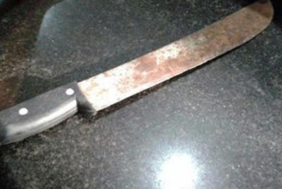Jovem mata o pai a golpes de facão na cabeça para defender a mãe de espancamento em Sinop