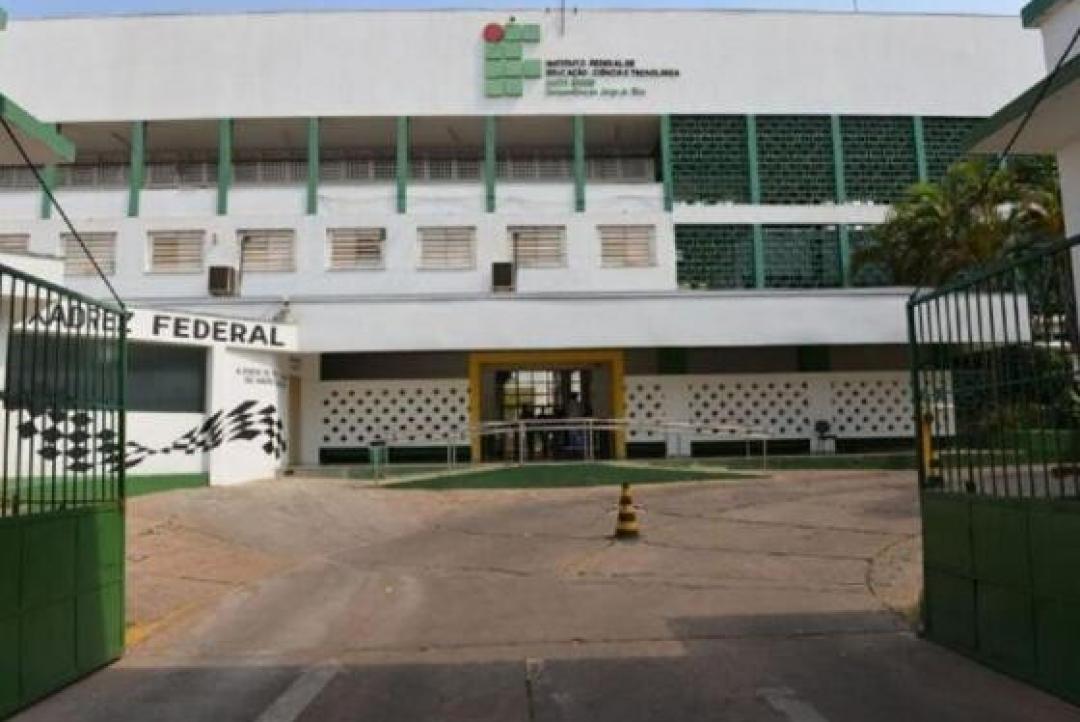 IFMT abre concurso público com 43 vagas e salários que podem chegar a R$ 14,9 mil