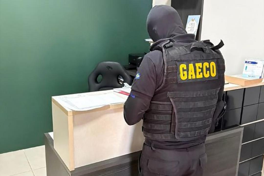 Saiba quem é a advogada alvo de operação do Gaeco por ligação com facção em Mato Grosso