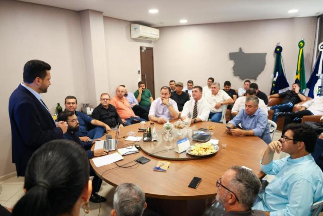 Prefeito Chico Gamba participa de assembleia da AMM que fortalece representação dos municípios