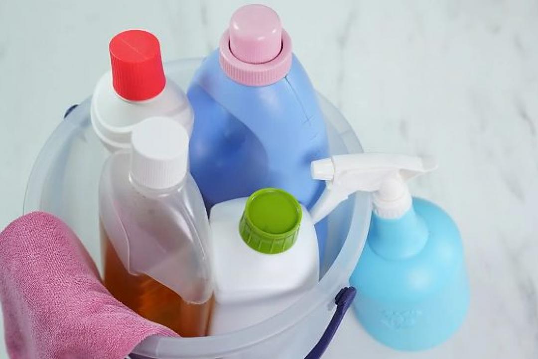 Anvisa proíbe fabricação e venda de 12 produtos de limpeza