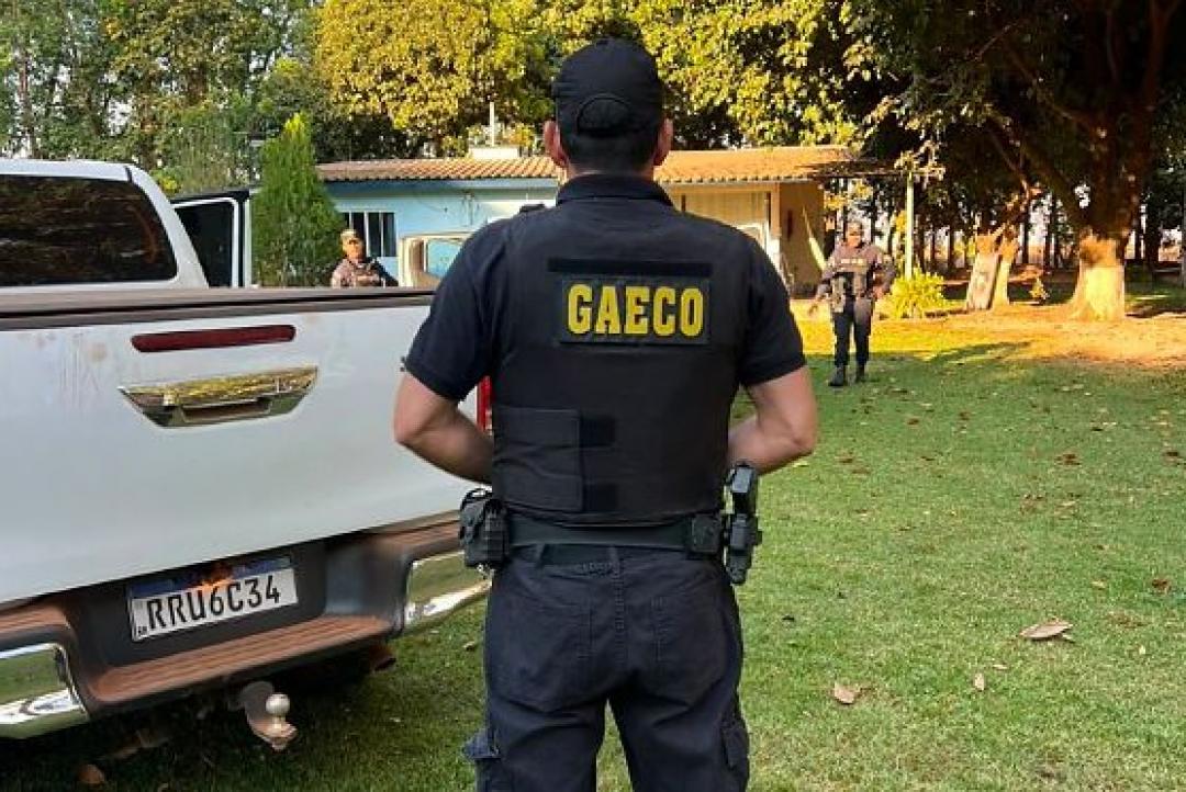 Gaeco cumpre 21 mandados e bloqueia R$120 milhões em operação contra desvio de grãos em MT