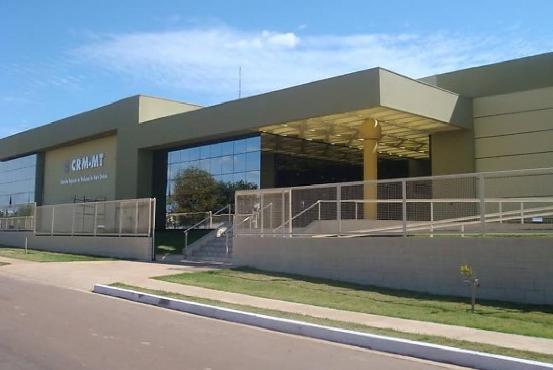 Golpistas usam nome do CRM-MT para cobrar anuidades e taxas falsas 