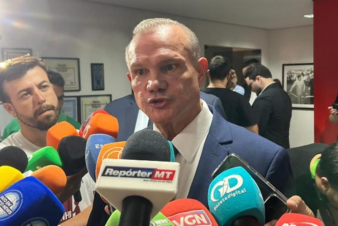 Após prometer renunciar, documentos comprovam incentivos fiscais a empresas ligadas à família de Wellington