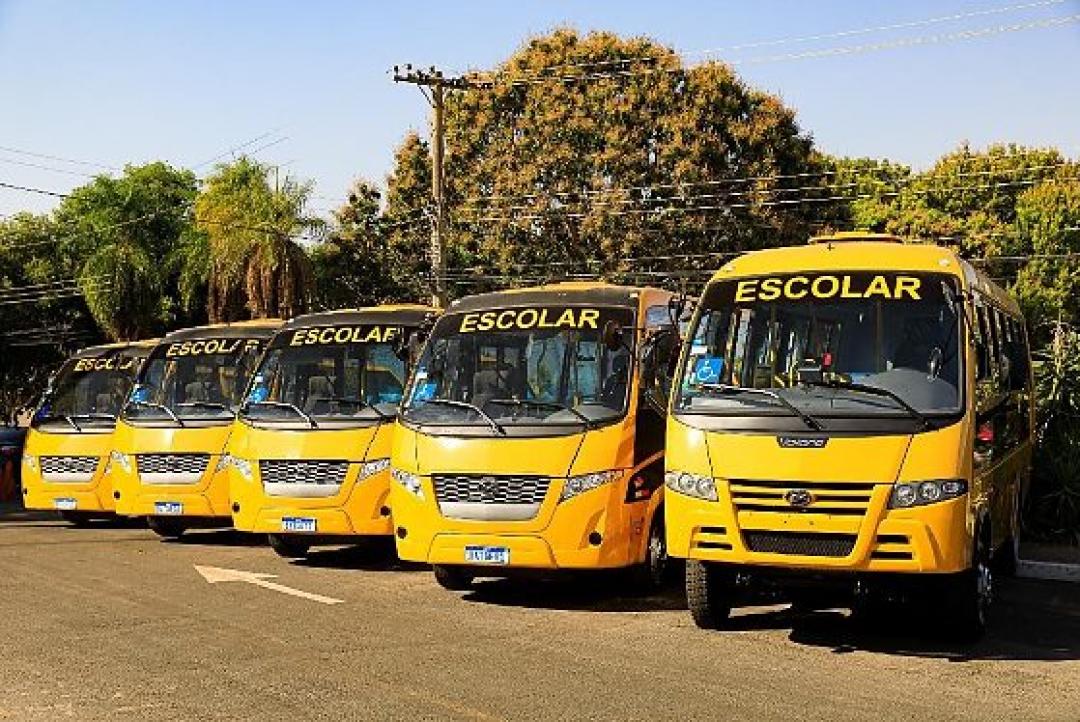 Sinop autoriza R$ 6,15 milhões sem licitação para transporte escolar