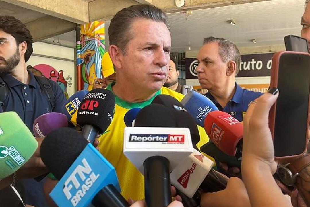 Mauro Mendes alerta sobre crise fiscal e destaca endividamento do Brasil: 
