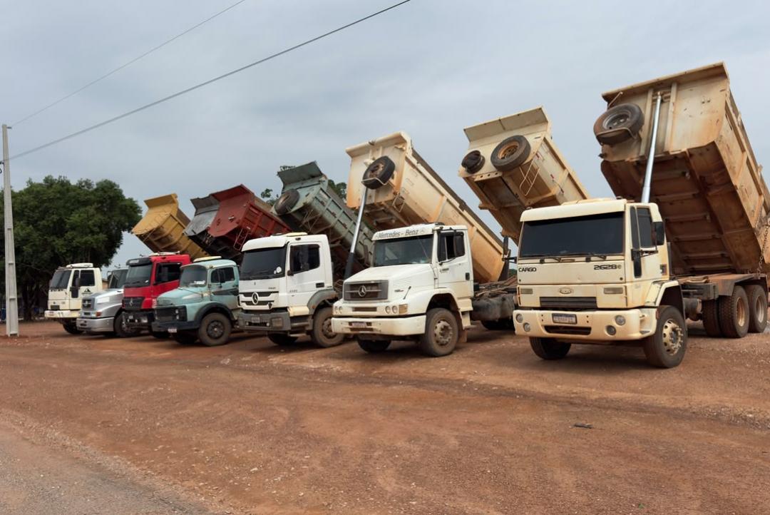 Após pagamento parcial, caminhoneiros da MT-208/419 relatam dívidas e cobram solução