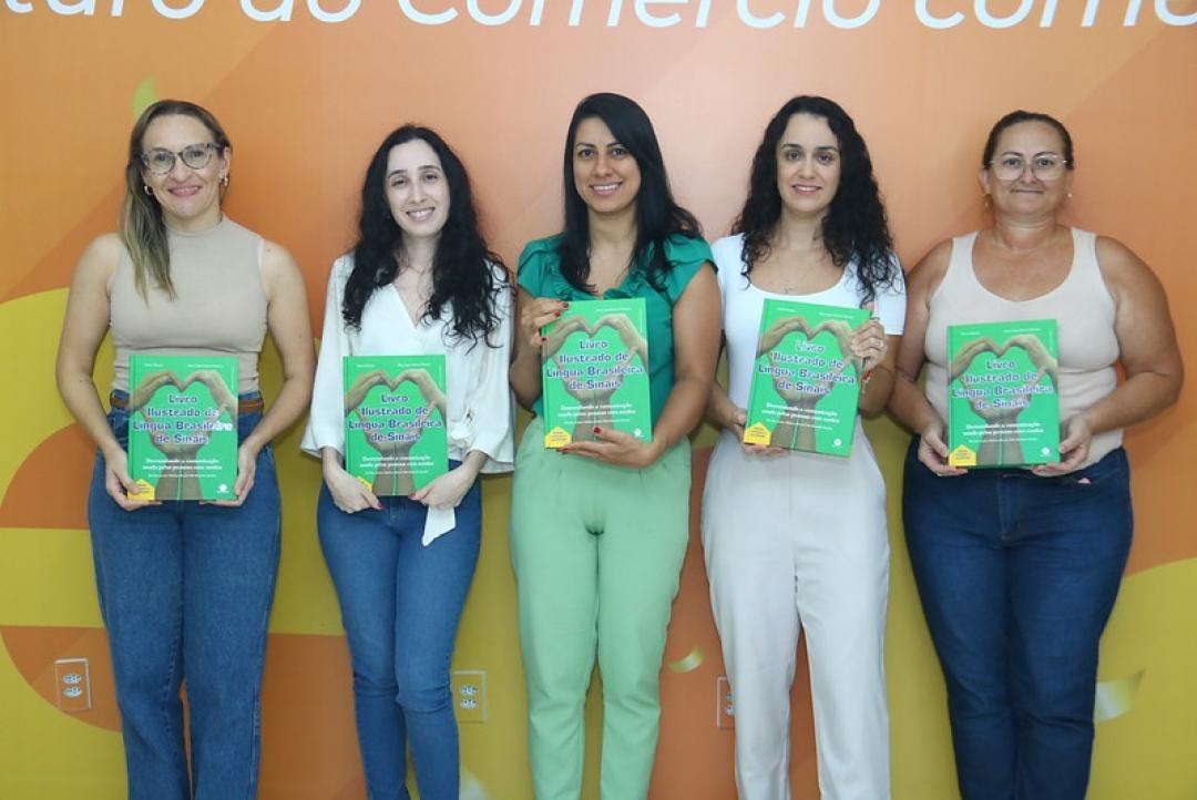Prefeitura de Sinop promove capacitação em Libras para profissionais da saúde com foco na inclusão