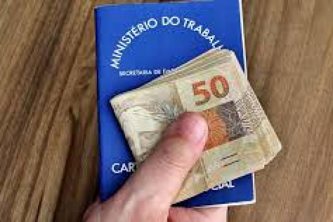 Segunda parcela do 13º salário deve ser paga até sexta-feira
