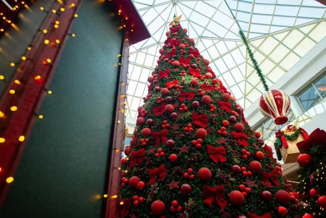 Escalado para o Natal ou Réveillon? Veja direitos, folgas e tudo que o trabalhador precisa saber