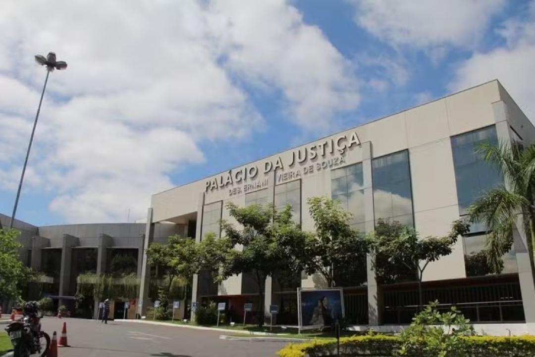 Bônus de Natal: sindicato denuncia pagamento extra de R$ 28,4 milhões a juízes e desembargadores de MT