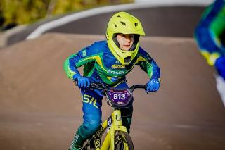 Atleta de Lucas do Rio Verde destaca importância do Programa Olimpus para o BMX