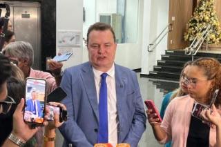 Pivetta deve abrir mão para Max ser governador