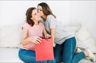 Dia das Mães deve injetar R$ 731 milhões na economia de Mato Grosso, aponta Fecomércio