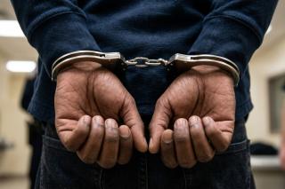 Polícia Civil cumpre mandados em operação interestadual que apura golpes contra clientes de banco digital