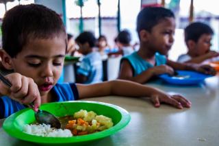 MT ultrapassa meta do PNAE na aquisição de produtos da agricultura familiar para alimentação escolar