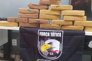 Força Tática da PM e PRF apreendem 19 tabletes de pasta base de cocaína em Várzea Grande