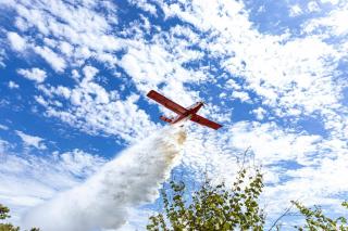 Estratégia de uso de aeronaves no combate a incêndios florestais em MT é apresentada em simpósio internacional