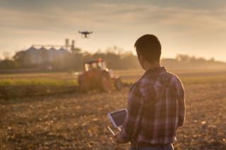 Juros altos provocam restrição de recursos para inovação no campo