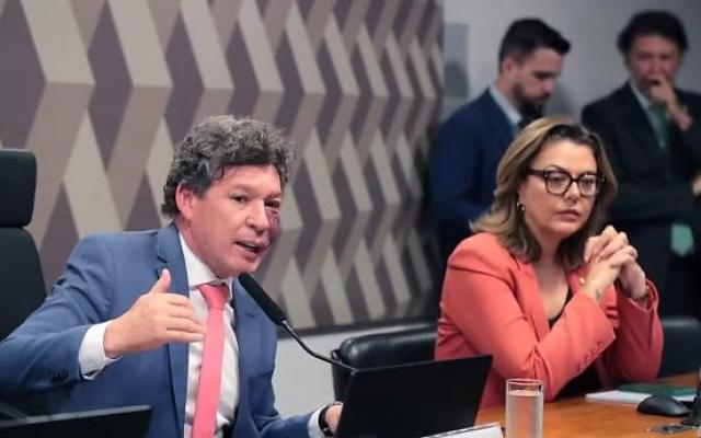 Senado aprova fim da 'taxa das blusinhas'; texto segue para sanção presidencial