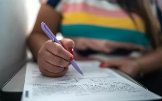 Mato Grosso tem concursos e processos seletivos com salários de até R$ 23,6 mil; confira vagas e datas
