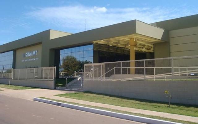 Golpistas usam nome do CRM-MT para cobrar anuidades e taxas falsas 