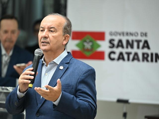 Santa Catarina proíbe cotas para alunos negros e trans em universidades estaduais