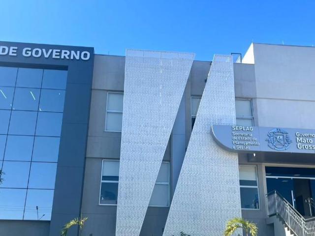Governo de MT publica decreto inédito que institui política permanente de qualificação de servidores e gera economia aos cofres públicos