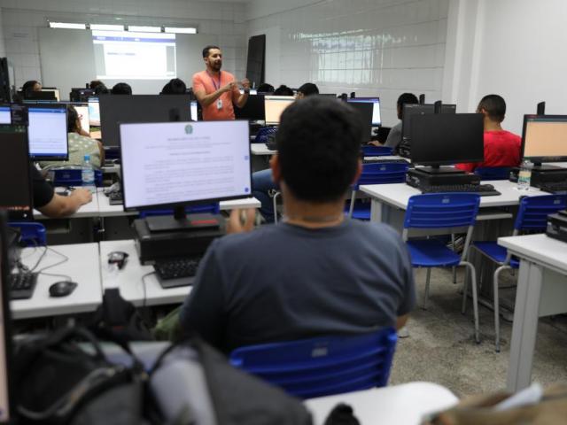 Politec amplia cobertura emissão de carteiras de identidade em todo o Estado