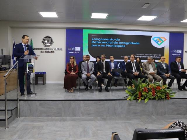 Prefeituras e Câmaras formalizam adesão ao Referencial Técnico para implantação de programas de integridade