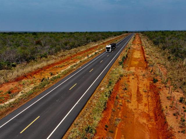 Governo vai asfaltar rodovia em Campo Novo e recuperar ruas de Diamantino