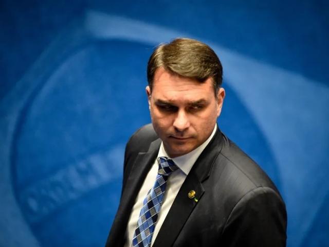 Visita de Flávio Bolsonaro a Mato Grosso é cancelada menos de 24 horas após anúncio; nova data é estudada