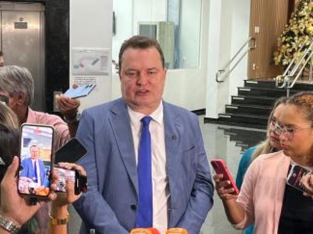 Pivetta deve abrir mão para Max ser governador