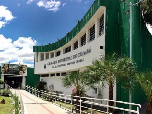 Câmara de Cuiabá publica lei que garante RGA e paga 