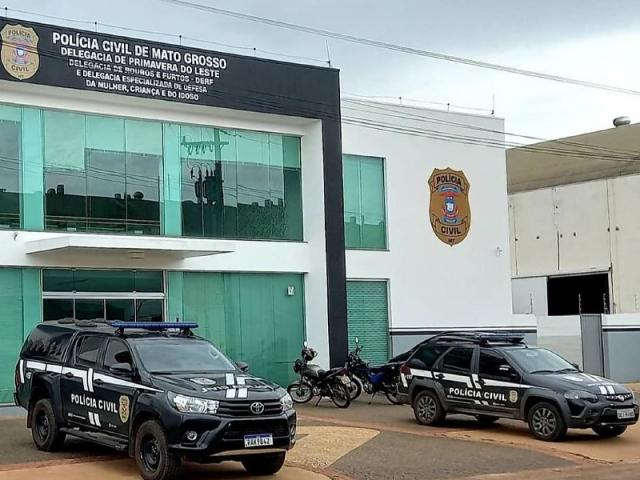 Funcionária desvia pagamentos de clientes para conta pessoal e acaba presa
