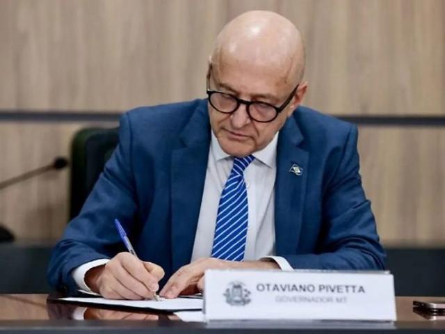 Pivetta sanciona lei que proíbe hormônios e cirurgias para mudança de sexo em menores em MT